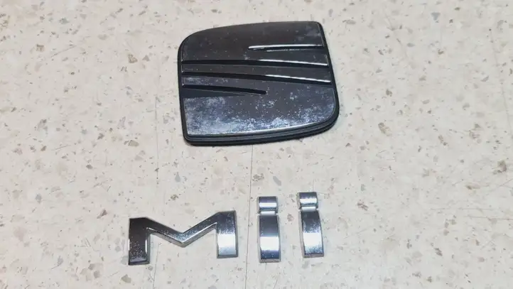 Seat Mii (2011 - 2021) 1SL853630 Эмблема производителя — фото 1