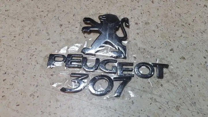 Peugeot 307 CC (2001 - 2005) 9641926480 Эмблема производителя — фото 5