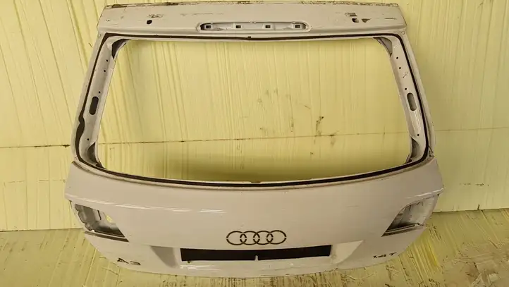 Audi A3/S3 8P (2008 - 2013) Крышка багажника — фото 1
