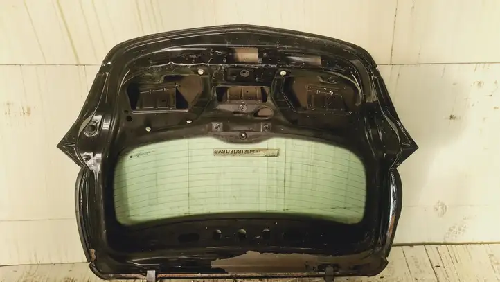 Opel Astra (2004 - 2009)   Задняя крышка (багажника)