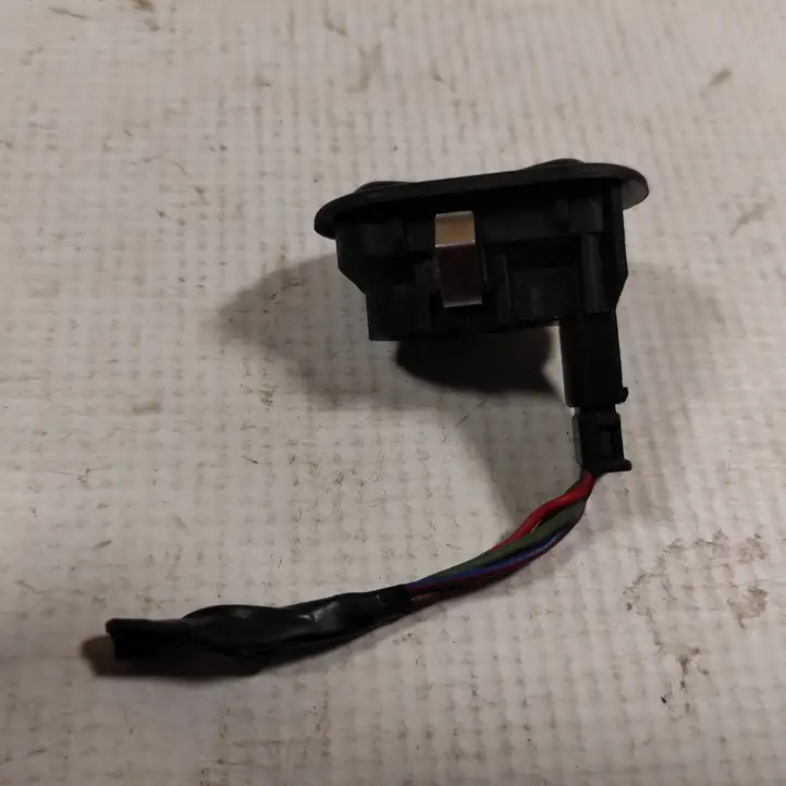 Opel Astra H (2004 - 2009) 13363100 Кнопка стеклоподъемников — фото 3