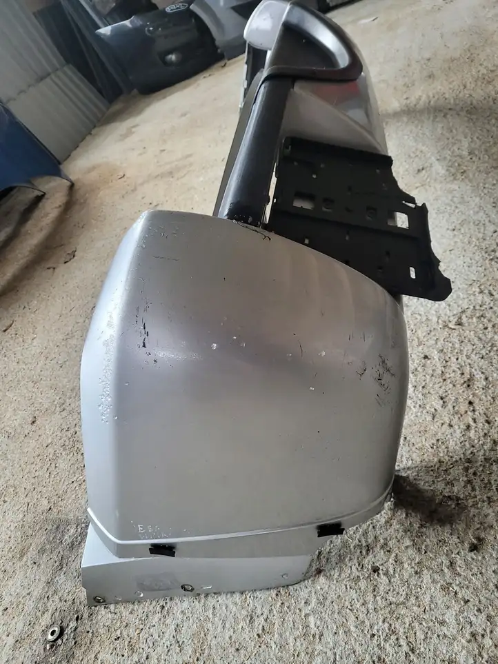 Jeep Liberty (2000 - 2007)   Бампер задний