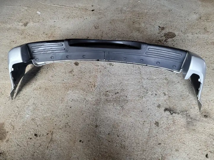 Jeep Liberty (2000 - 2007)   Бампер задний