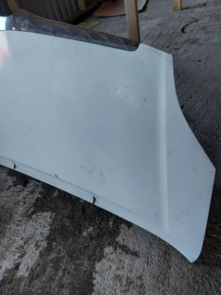 Toyota Corolla Verso E121 (2001 - 2004)   Капот