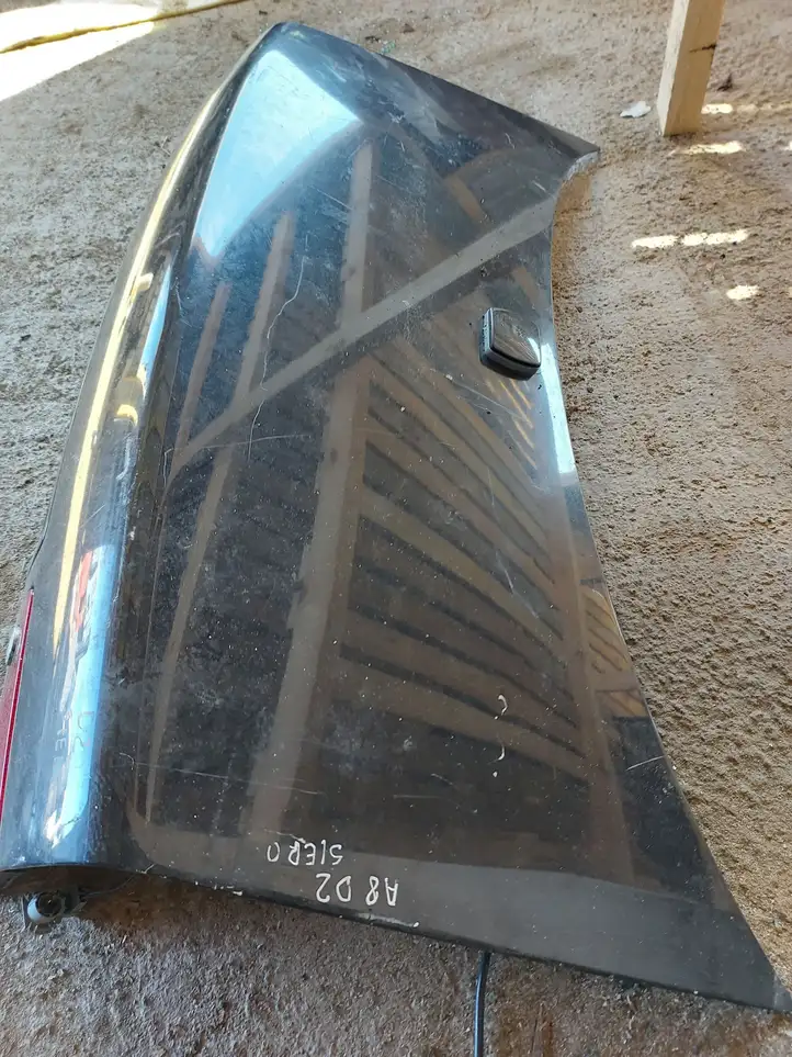 Audi A8 S8 D2 4D (1999 - 2002) Крышка багажника — фото 3