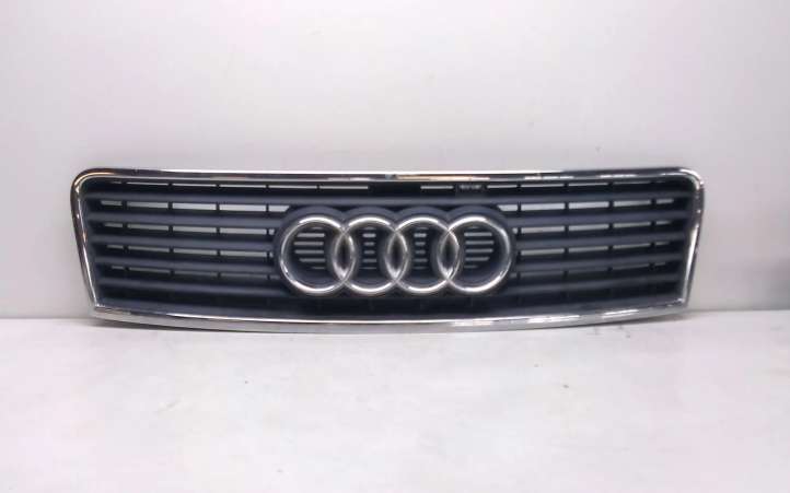 4B0853651F Audi A6 S6 C5 4B Grotelės priekinės