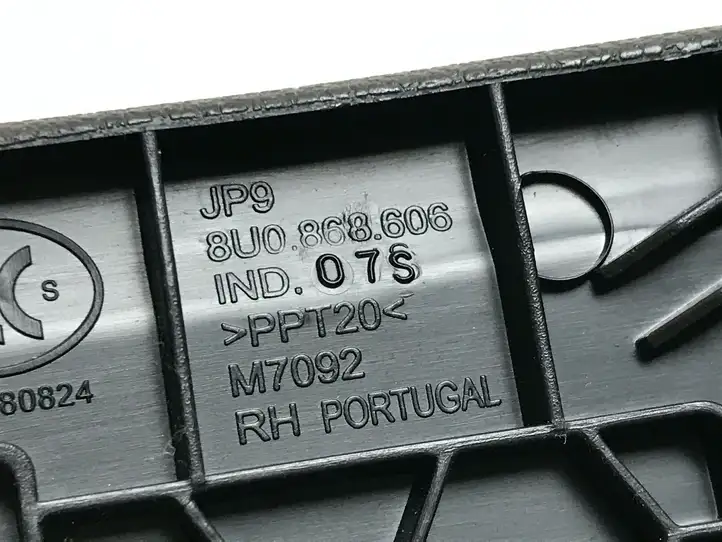 Audi Q3 8U (2011 - 2014) 8U0868606 Обшивка стойки C — фото 3