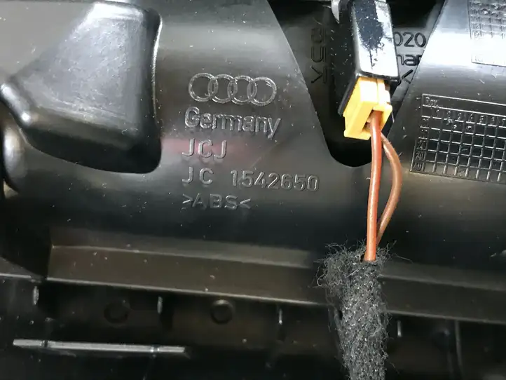 Audi Q5 SQ5 (2012 - 2017) 8R1867106 Обшивка передней двери — фото 5