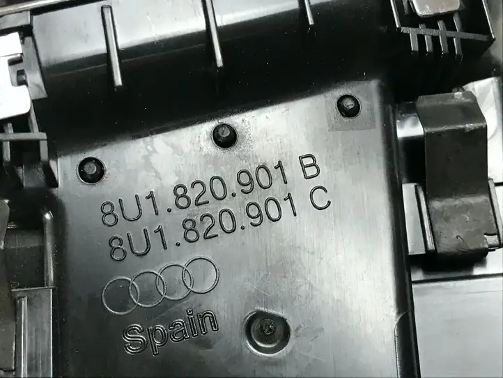 (2014 - 2018) 8U1820901C Боковой воздушный дефлектор — фото 4