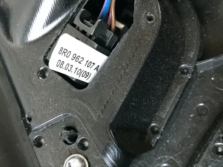 Audi Q5 SQ5 (2012 - 2017) 8R0867305 Обшивка задней двери — фото 4