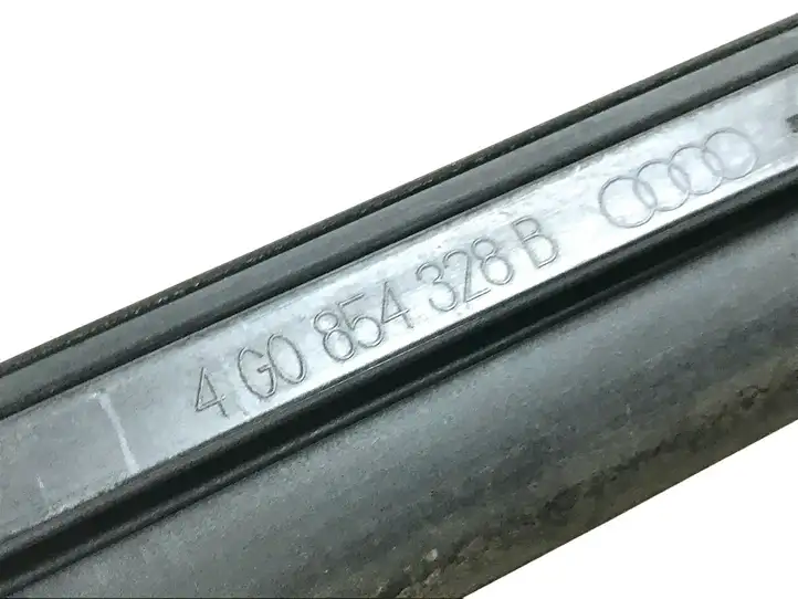 Audi A6 C7 (2011 - 2014) 4G0854328A Накладка стоек лобового стекла — фото 3