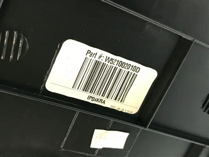 Chevrolet Camaro (2018 - )  84017368 Панель