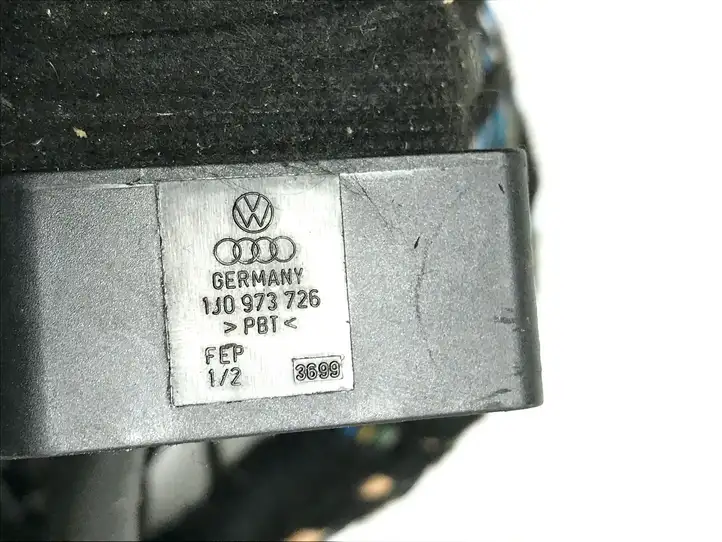 Audi A4 S4 B8 8K (2011 - 2015) 8F001738 Прочая электропроводка — фото 22