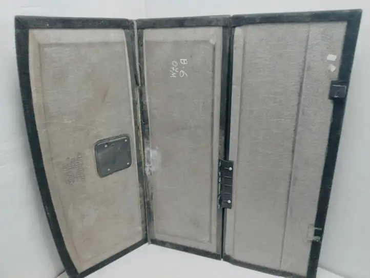 Volkswagen PASSAT B6 (2005 - 2010)  3C9863463 Пол багажника