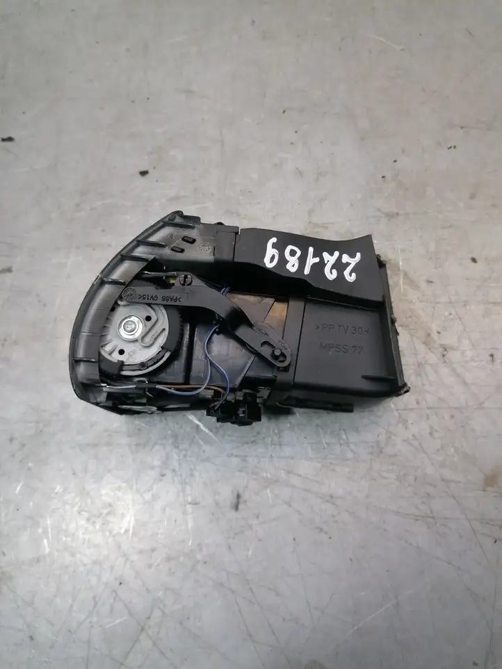 Seat Alhambra (Mk1) (2000 - 2010) 7M3819703C Боковой воздушный дефлектор — фото 2