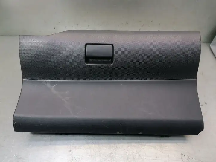 Toyota Auris 150 (2006 - 2012) 5555002130 Вещевой ящик — фото 1