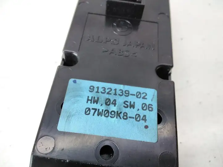 BMW 3 E90 E91 (2005 - 2012) 9132139 Кнопка стеклоподъемников — фото 3