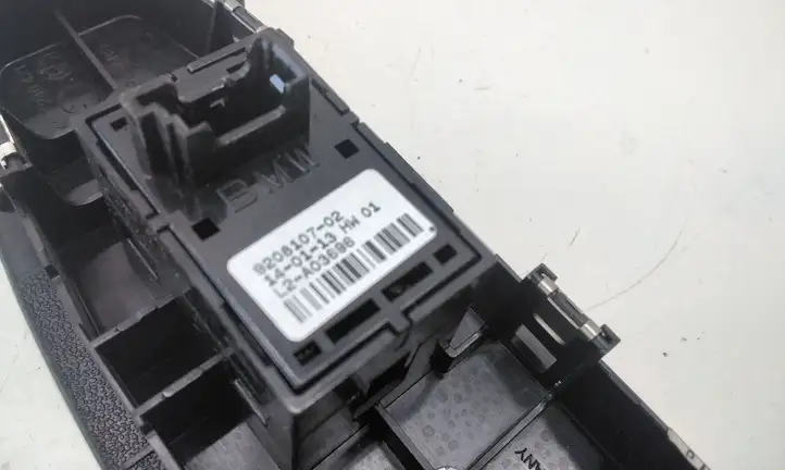 BMW 3 F30 F35 F31 (2012 - 2018) 9208107 Блок кнопок стеклоподъемников — фото 3