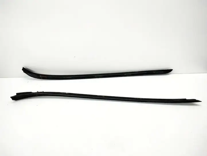 BMW 3 E90 E91 (2005 - 2012) 7179263 Накладка стоек лобового стекла — фото 2