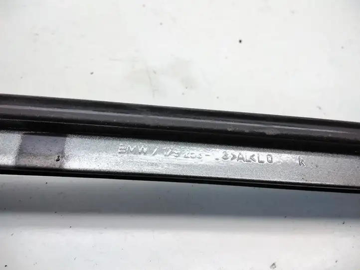 BMW 3 E90 E91 (2005 - 2012) 7179263 Накладка стоек лобового стекла — фото 3