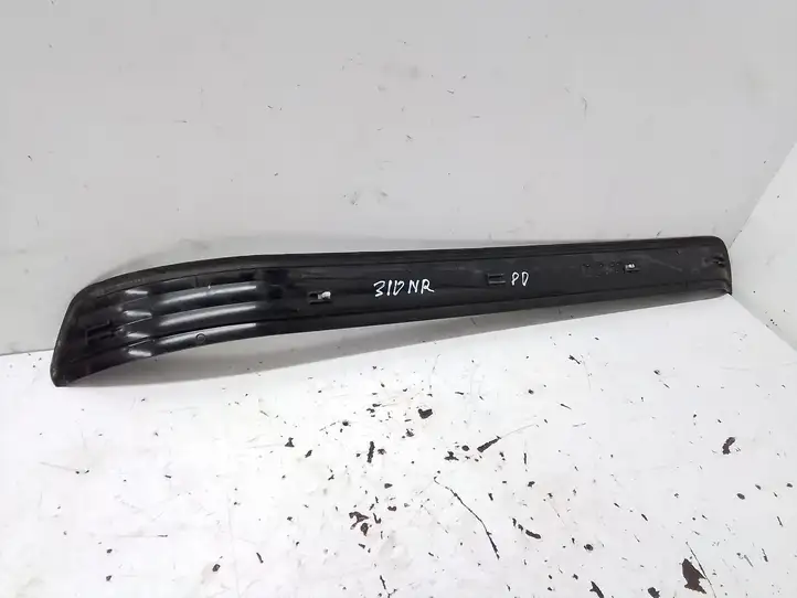 BMW 5 E60 E61 (2004 - 2010) 51477034304 Внутренняя отделка переднего порога — фото 2