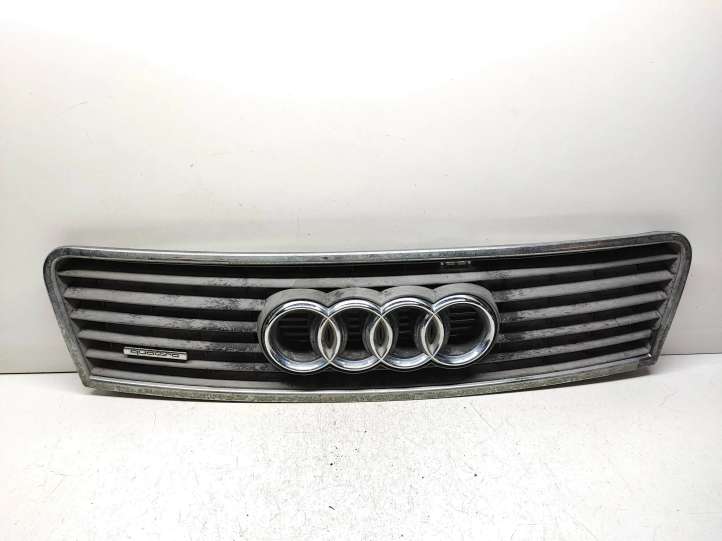 Audi A6 S6 C5 4B Grotelės priekinės