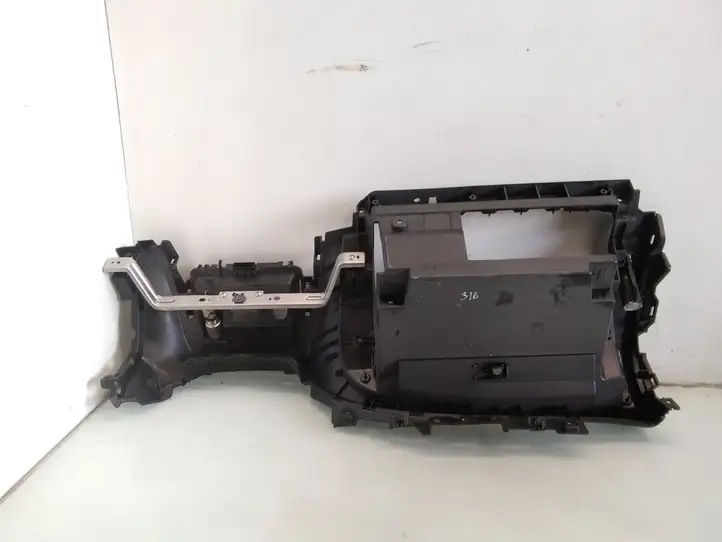 Subaru Forester SH (2008 - 2013) 66055FG030 Рамка бардачка — фото 2