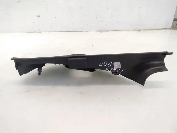 Volvo V50 (2004 - 2008)  72382 Отделочный щит панели (боковой)