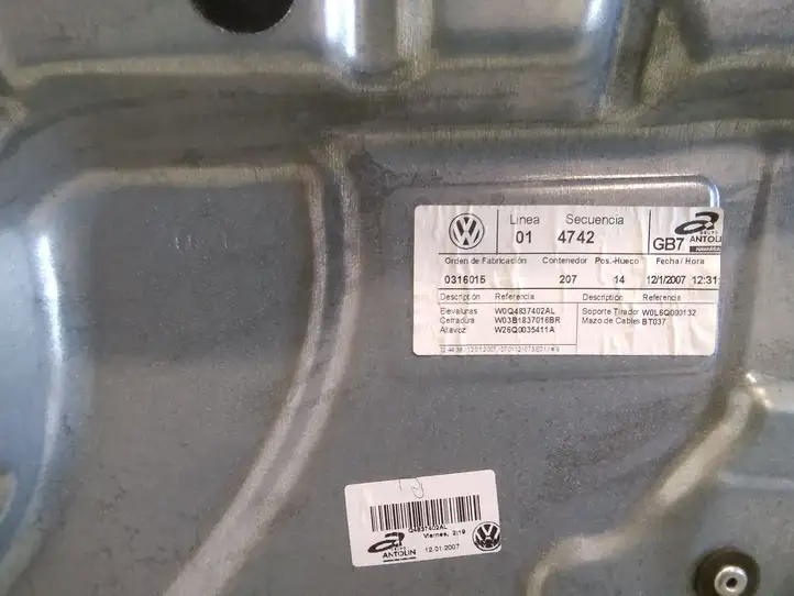 Volkswagen Polo (2005 - 2009)  W26Q0035411 Механизм механического подъема окон передней двери