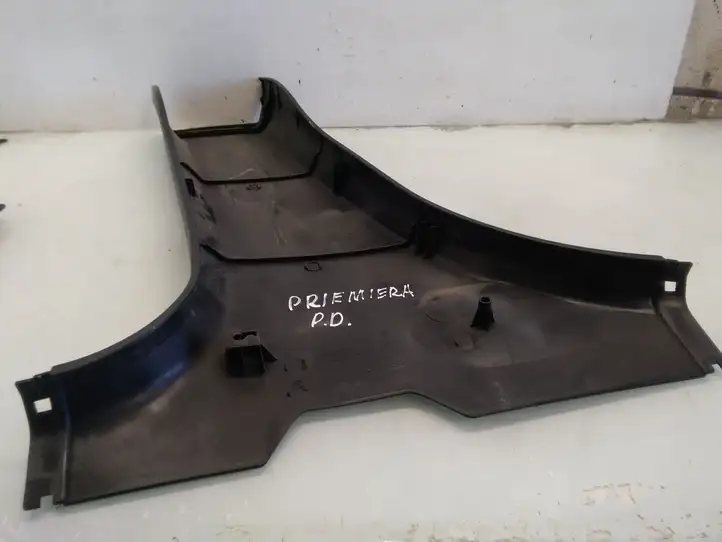 Nissan Primera (2001 - 2008) Прочие детали салона — фото 3