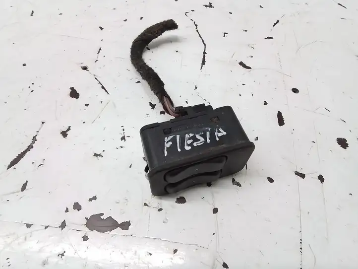 Ford Fiesta (2000 - 2005) Кнопка стеклоподъемников — фото 4