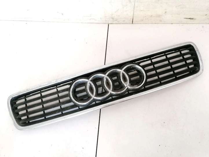 8d0853651 Audi A4 S4 B5 8D Grotelės priekinės