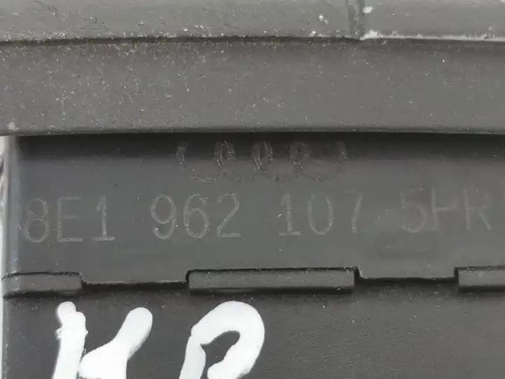 Audi A4 S4 B6 8E 8H (2000 - 2006) 8E1962107 Включатель центрального замка — фото 4