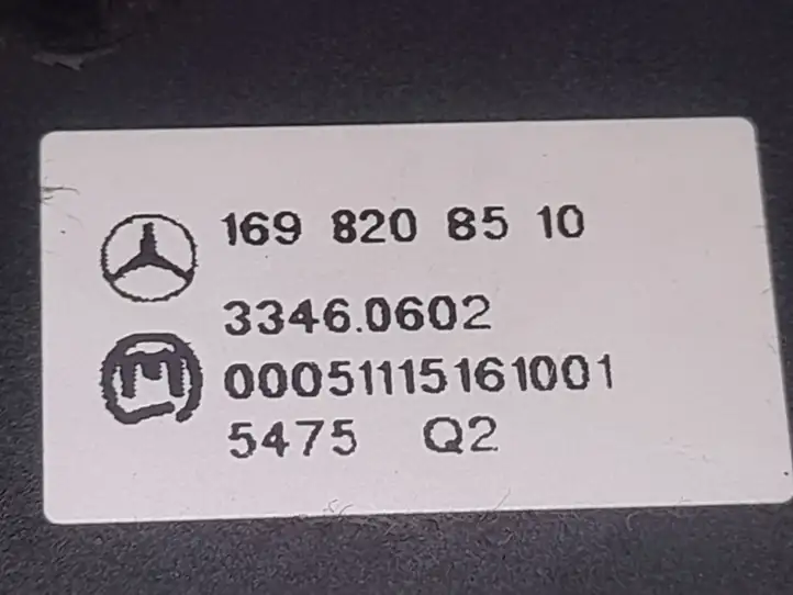 Mercedes-Benz B-class W245 (2005 - 2008) 1698208510 Включатель обогрева — фото 6