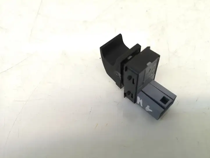 Volkswagen PASSAT B6 (2005 - 2010) 7L6959855B Кнопка стеклоподъемников — фото 2