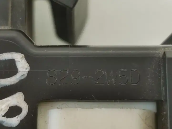 Toyota Yaris (2005 - 2009) 1928294 Блок кнопок стеклоподъемников — фото 5