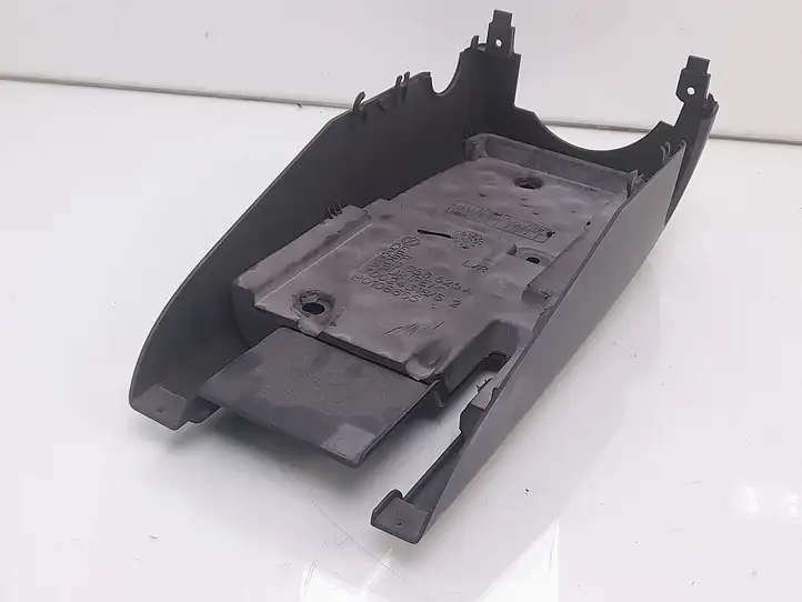 Volkswagen PASSAT B6 (2005 - 2010) 3C0858625A Обшивка рулевой колонки — фото 5