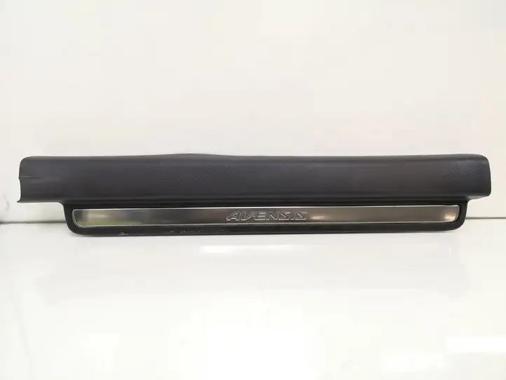 Toyota Avensis T250 (2006 - 2009) 6791305050 Внутренняя отделка переднего порога — фото 1