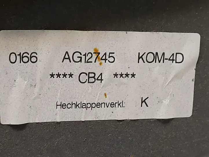 Ford Focus (2011 - 2015) 4M51N46404A Комплект обшивки крышки багажника — фото 4