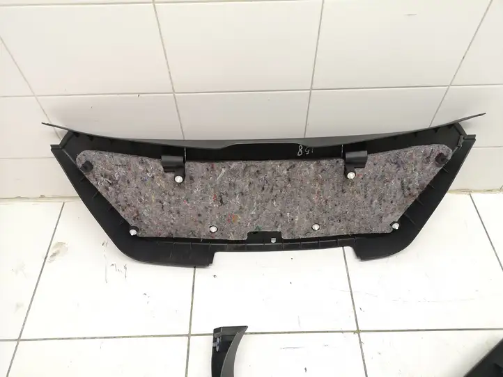 Opel Astra H (2004 - 2009) 13201330 Комплект обшивки крышки багажника — фото 2