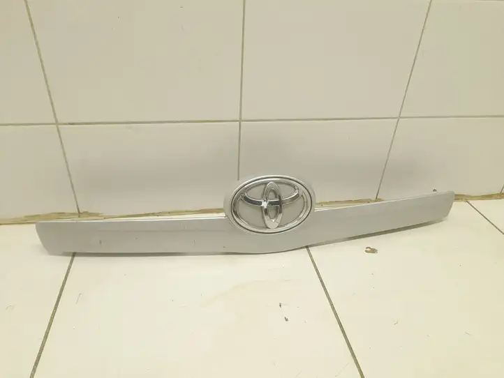 Toyota Verso (2012 - 2015) 768110F050 Прочая отделка багажника — фото 1