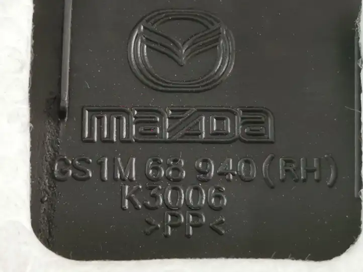 Mazda 6 (2005 - 2007) GS1M68960 Комплект обшивки крышки багажника — фото 9