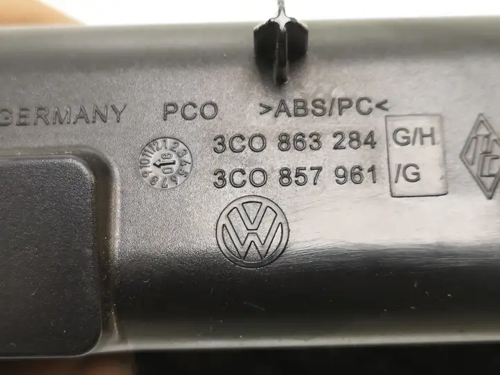 Volkswagen PASSAT B6 (2005 - 2010) 3C0863284G Пепельница — фото 5