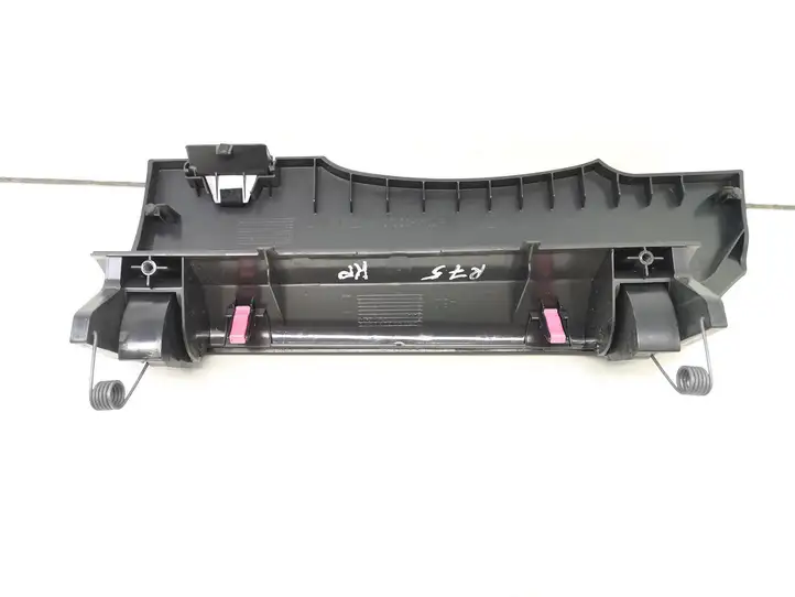 Toyota Yaris (2005 - 2009) 550410D010 Крышка бардачка — фото 2