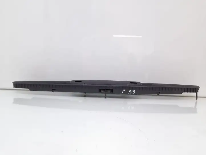 Audi A3/S3 8P (2004 - 2008) 8P0819635 Накладка центрального динамика — фото 2