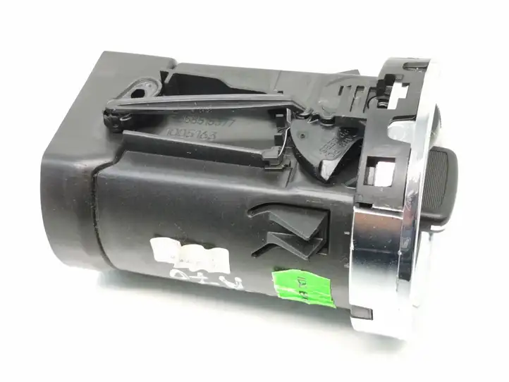 Peugeot 308 (2007 - 2013) 9658515377 Боковой воздушный дефлектор — фото 3