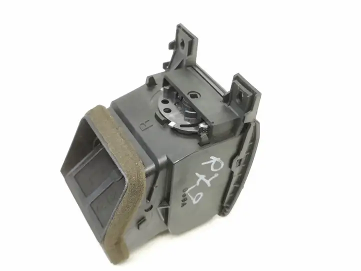 Opel Vectra C (2005 - 2009) 230635620 Боковой воздушный дефлектор — фото 6