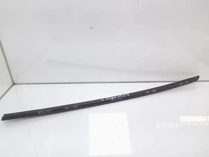 BMW 5 E60 E61 (2004 - 2010) 7045448 Накладка стоек лобового стекла — фото 2