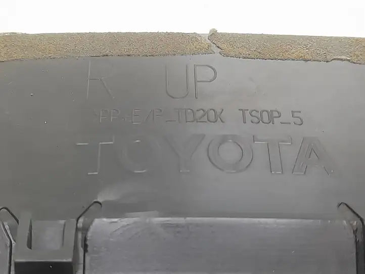 Toyota Avensis T250 (2006 - 2009) Боковой воздушный дефлектор — фото 5