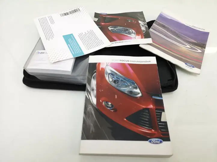 Ford Focus (2011 - 2015) Руководство пользователя — фото 2